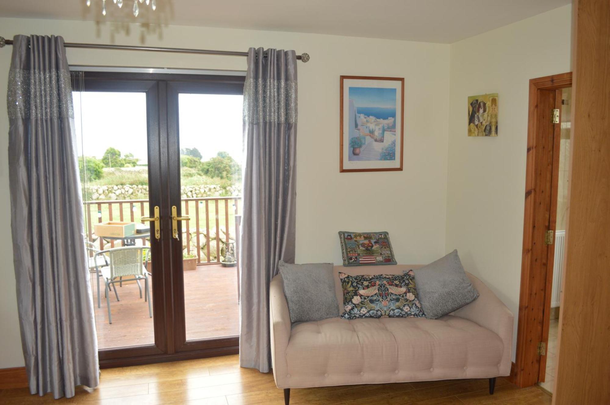 Carrick Cove Self Contained Accomodation With Private Decking Annalong Exterior foto